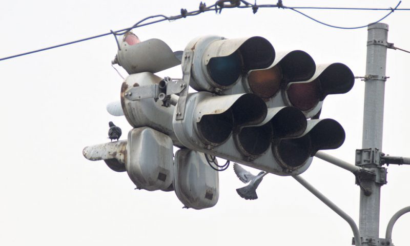 Department of Roads Plans to Repair and Reuse Traffic Lights in The Valley