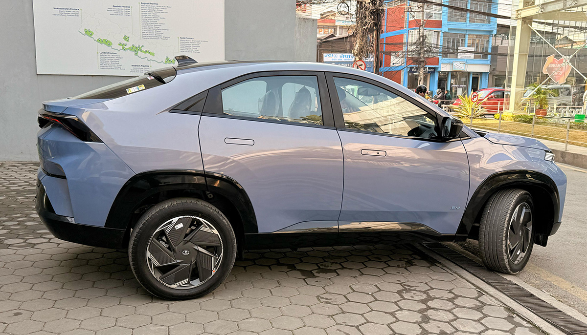 Tata Curvv.ev, Tata’s Flagship Electric Coupe, Spotted Ahead of Nepal Launch